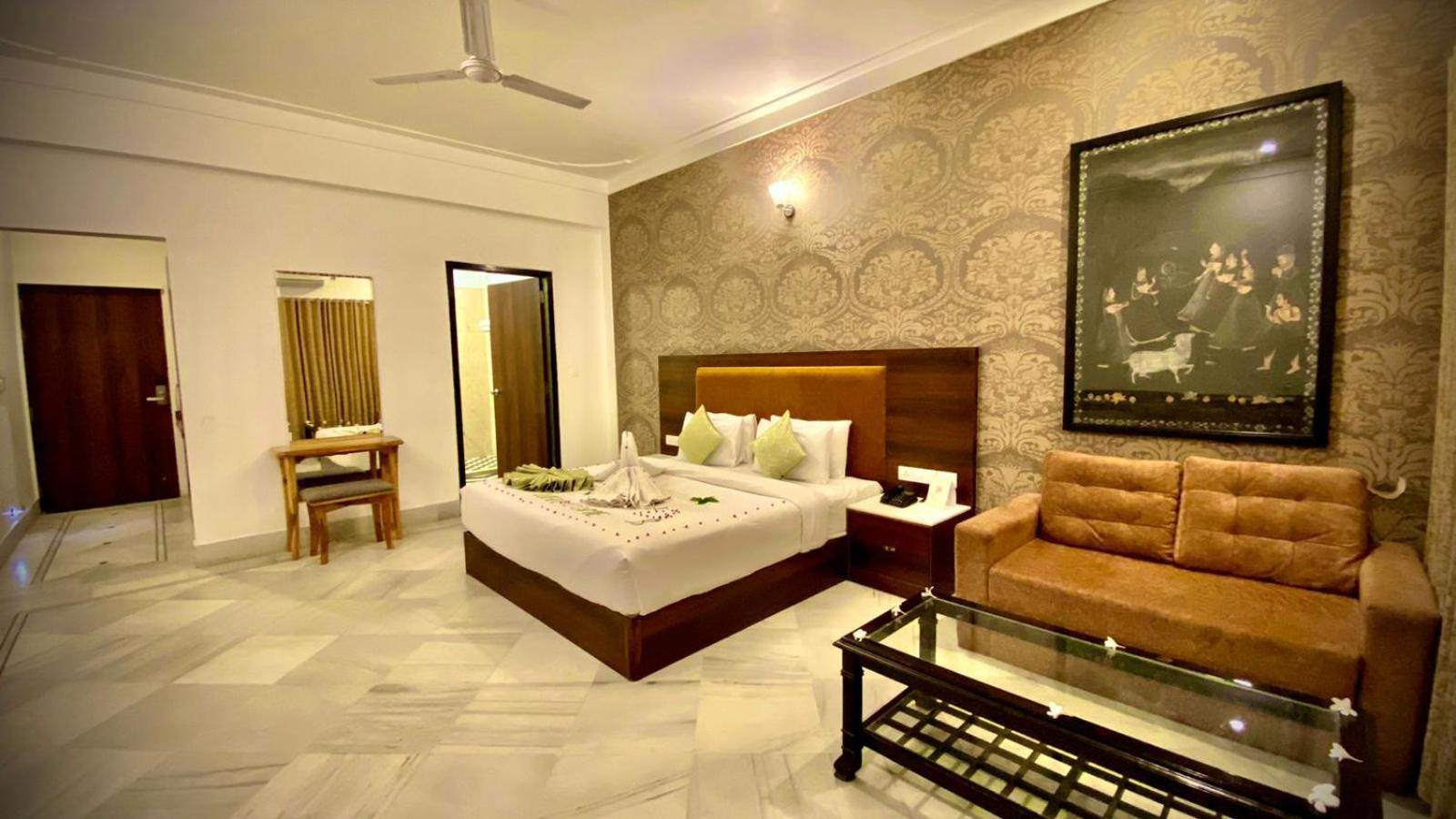 Mewar Palace Resort And Spa Udaipur Dış mekan fotoğraf