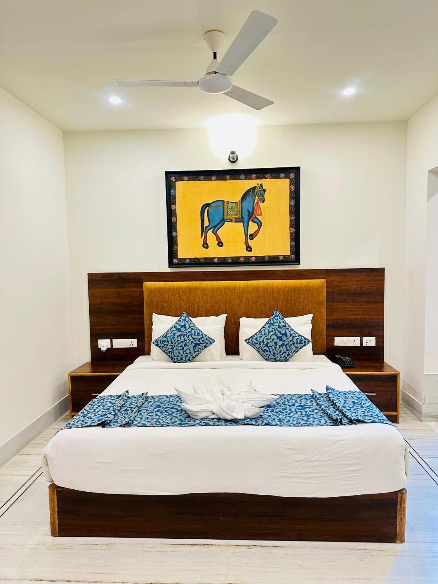Mewar Palace Resort And Spa Udaipur Dış mekan fotoğraf