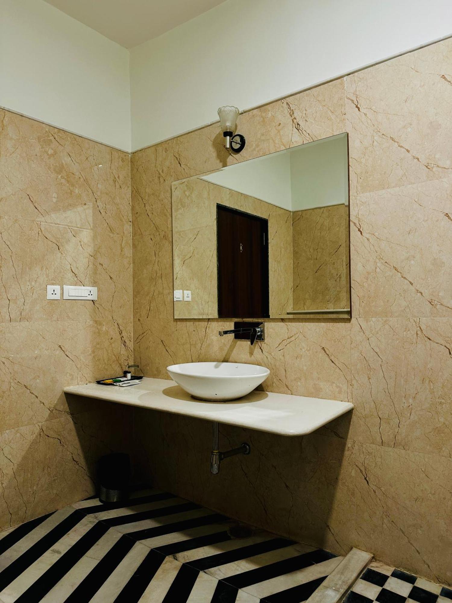 Mewar Palace Resort And Spa Udaipur Dış mekan fotoğraf