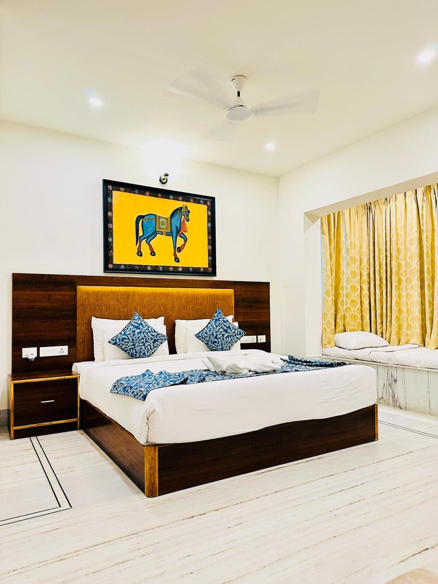 Mewar Palace Resort And Spa Udaipur Dış mekan fotoğraf