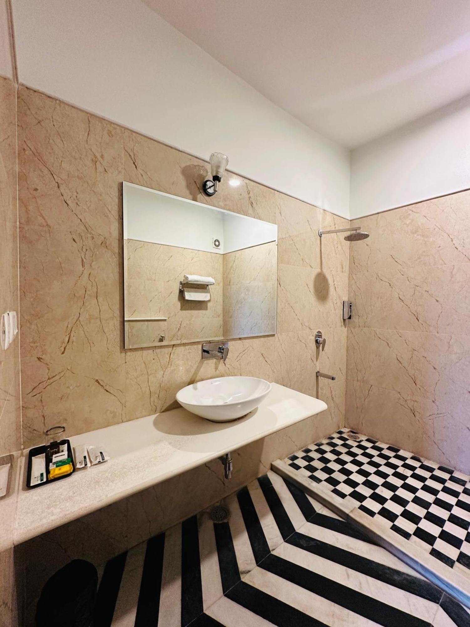 Mewar Palace Resort And Spa Udaipur Dış mekan fotoğraf