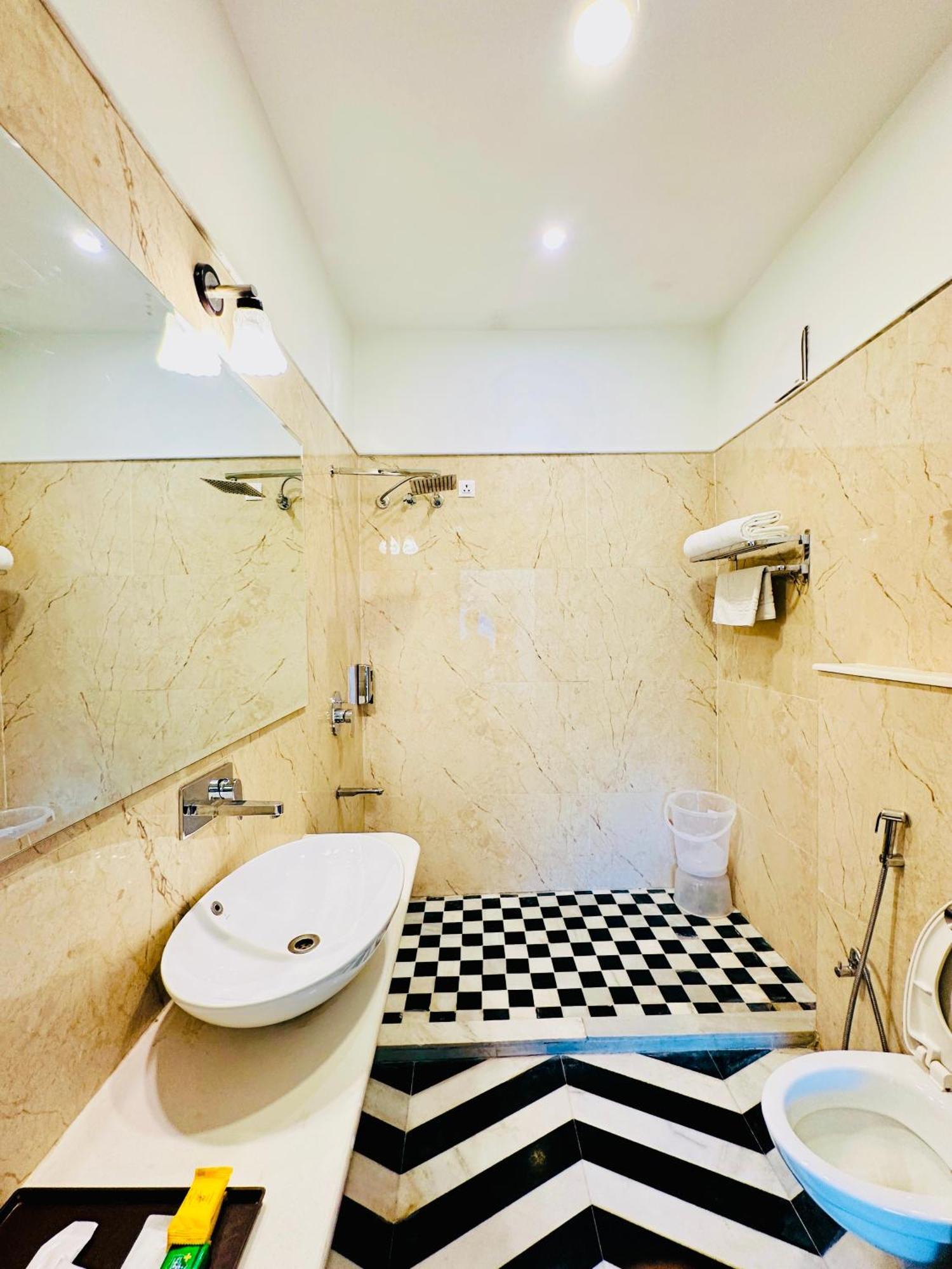 Mewar Palace Resort And Spa Udaipur Dış mekan fotoğraf