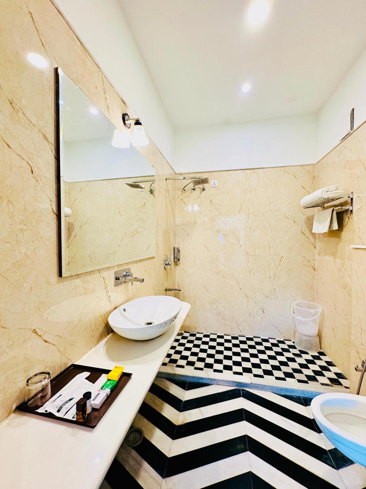 Mewar Palace Resort And Spa Udaipur Dış mekan fotoğraf