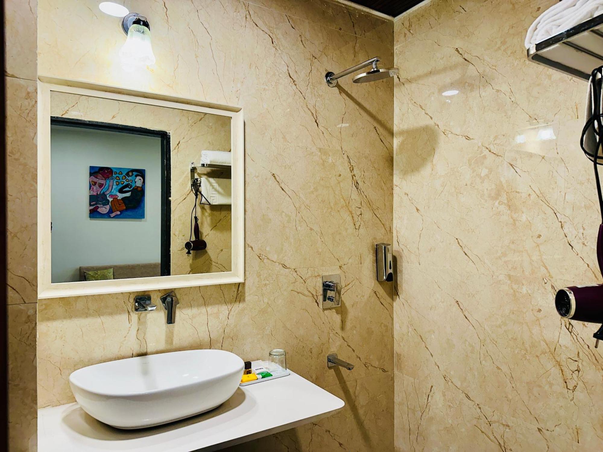 Mewar Palace Resort And Spa Udaipur Dış mekan fotoğraf